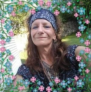 Meet your Posher, Vivian